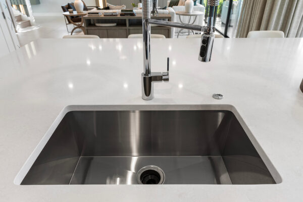 APX 505 Lynx K Isle sink det